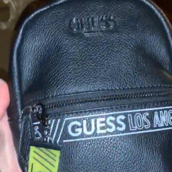 Guess bag - Picture 1 of 2